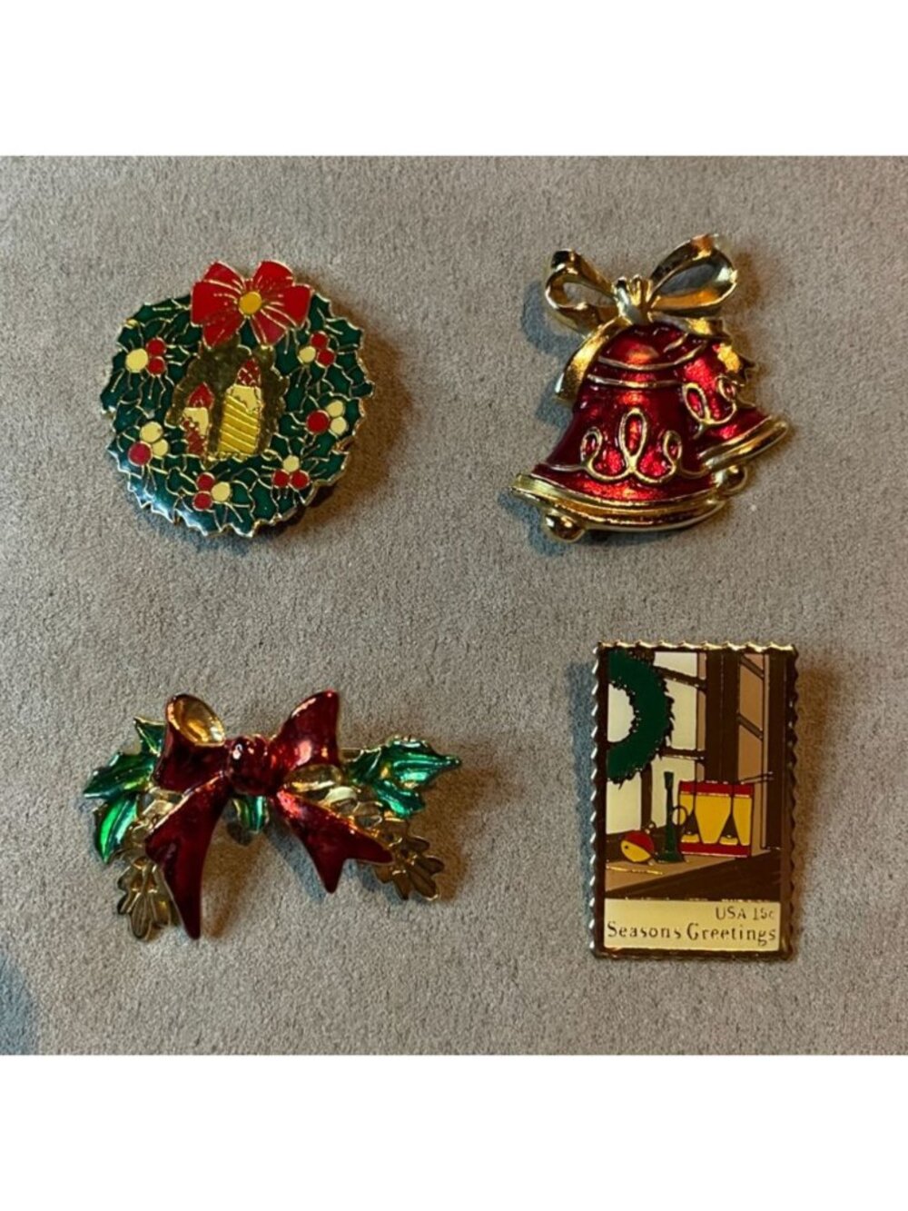 Vtg Christmas Pin Lot 4pc Enamel Gold Tone Wreath Bell Bow 1979 Stamp Brooch Set